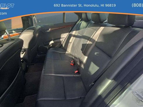 Used 2009 Mercedes-Benz C 300 Sedan image 19