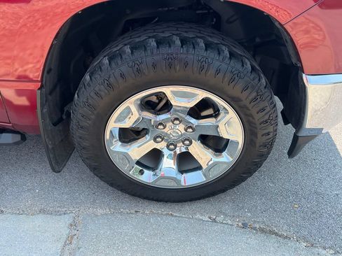 Used 2019 RAM 1500 Big Horn AWD/4WD image 11