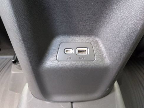 Used 2021 Buick Envision Essence w/ Sport Touring Package FWD image 25