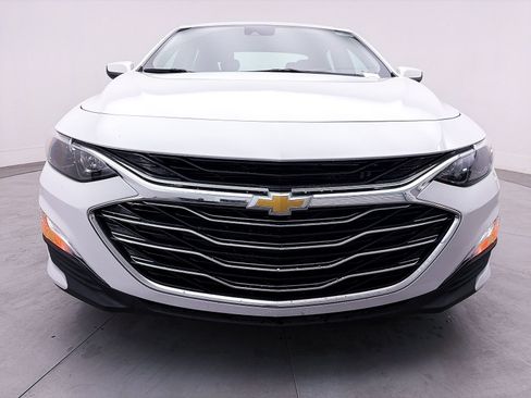 Used 2025 Chevrolet Malibu LS FWD image 8