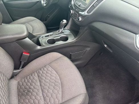 Used 2019 Chevrolet Equinox LT FWD image 40
