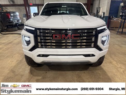 New 2026 GMC Canyon Denali image 11