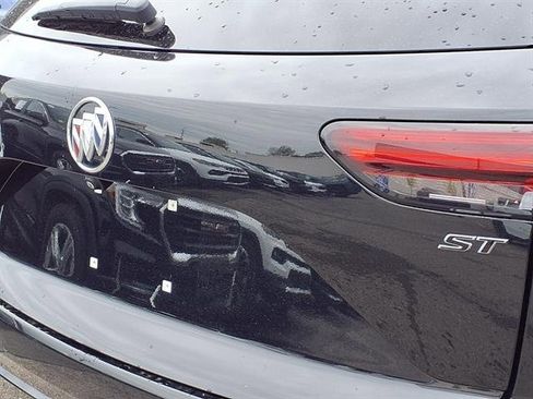 Used 2023 Buick Envision Preferred FWD image 26