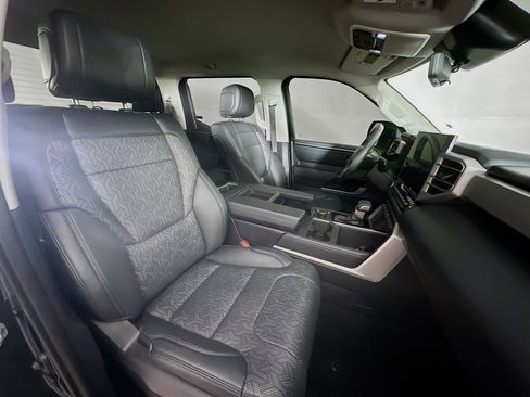 Used 2023 Toyota Tundra Limited image 29