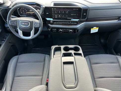 New 2026 GMC Sierra 1500 Elevation image 18