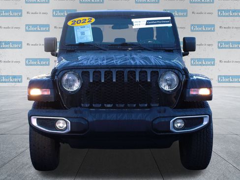 Used 2022 Jeep Gladiator Sport image 2
