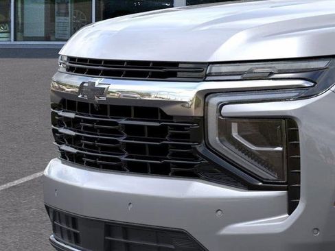 New 2026 Chevrolet Suburban LS image 13
