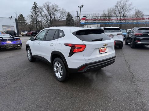 New 2026 Chevrolet Trax LS w/ LS Convenience Package image 5