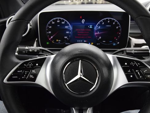 Certified 2026 Mercedes-Benz GLC 300 image 25