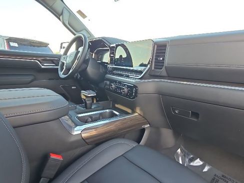 Used 2026 Chevrolet Silverado 1500 RST AWD/4WD image 22