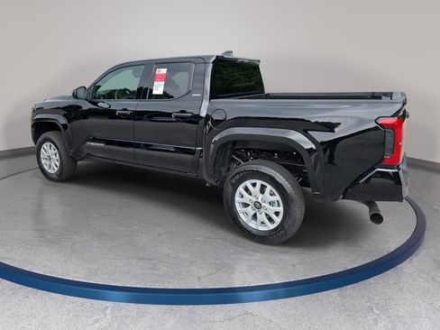 New 2026 Toyota Tacoma SR5 RWD image 7