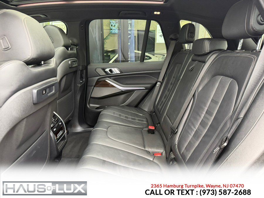 Used 2020 BMW X5 xDrive40i w/ M Sport Package AWD/4WD image 11