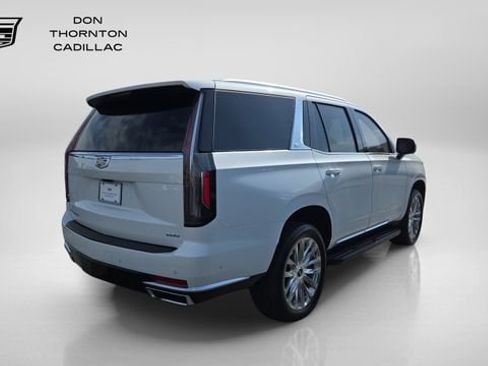Certified 2024 Cadillac Escalade Premium Luxury AWD/4WD image 5