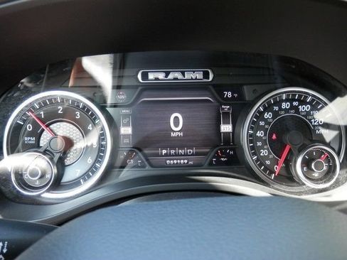 Used 2020 RAM 1500 Big Horn AWD/4WD image 22