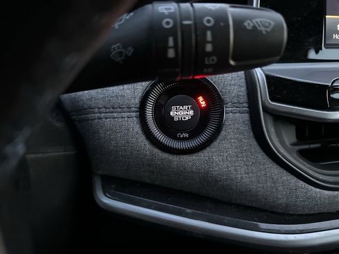 Used 2022 Jeep Compass Latitude w/ Sun and Sound Group image 25