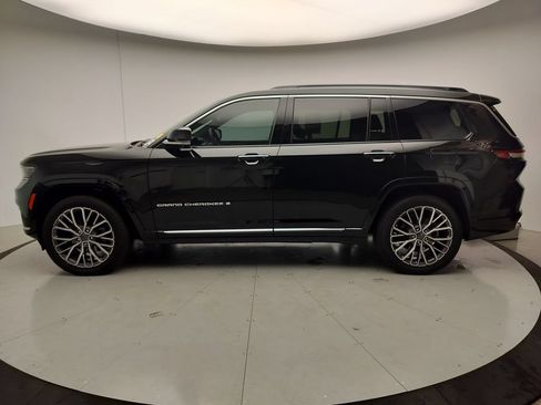 Used 2024 Jeep Grand Cherokee L Summit AWD/4WD image 8