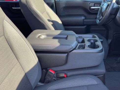 Used 2024 Chevrolet Silverado 2500 Custom w/ Custom Value Package image 12