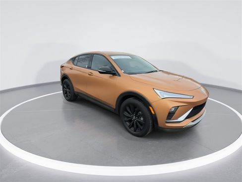 Used 2024 Buick Envista Sport Touring w/ Convenience I Package image 2