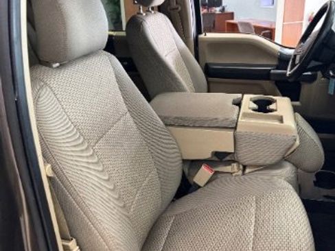 Used 2016 Ford F150 XLT w/ Equipment Group 302A Luxury image 15