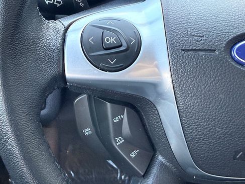 Used 2017 Ford C-MAX Energi SE w/ Equipment Group 401A FWD image 18