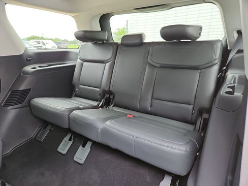 New 2026 Ford Expedition Active RWD image 23