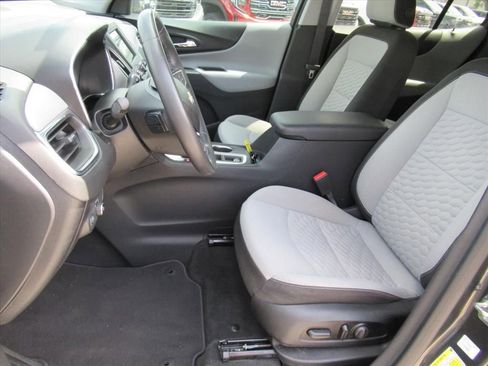Used 2019 Chevrolet Equinox LT FWD image 17