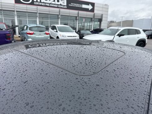 Used 2015 Ford Fusion SE w/ Equipment Group 202A image 12