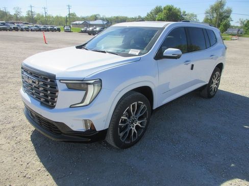 New 2026 GMC Acadia Denali Ultimate AWD/4WD image 10