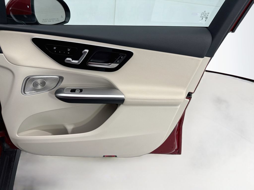 Certified 2026 Mercedes-Benz GLC 300 image 24