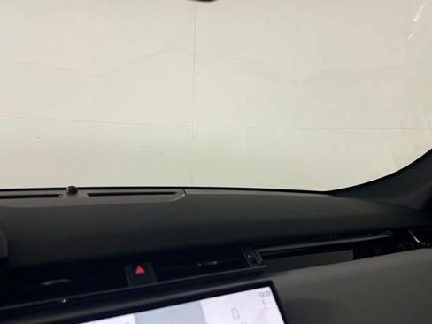 New 2026 Land Rover Range Rover Velar S image 32