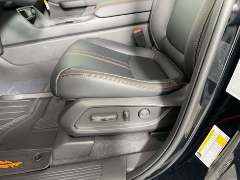 New 2025 Honda Pilot TrailSport image 13