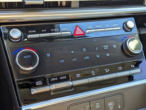 Used 2025 Hyundai Santa Fe XRT image 15