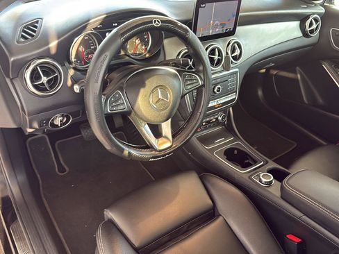Used 2019 Mercedes-Benz GLA 250 4MATIC w/ Multimedia Package image 17