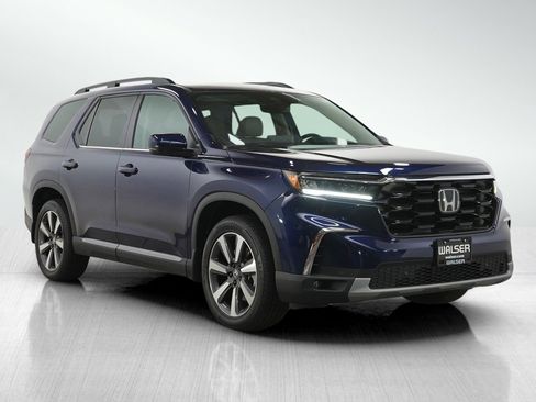 Used 2024 Honda Pilot Touring image 7