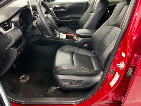 Used 2024 Toyota RAV4 Adventure image 17