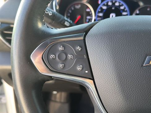 Used 2022 Chevrolet Traverse High Country FWD image 22