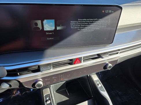 New 2026 Kia Sorento S w/ S Panoramic Sunroof Package FWD image 11