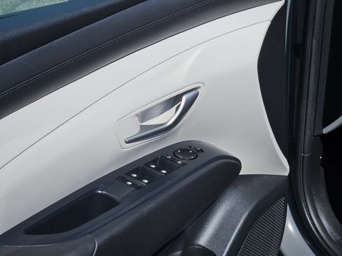 Used 2025 Hyundai Tucson SEL AWD/4WD image 15