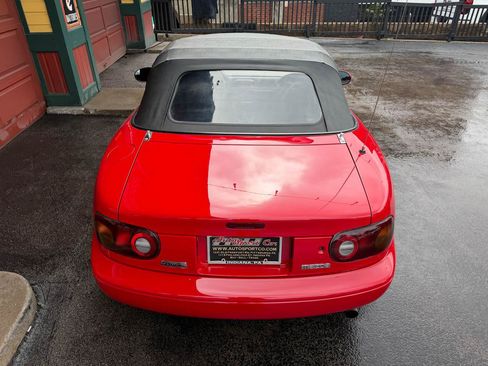 Used 1990 MAZDA MX-5 Miata RWD image 8
