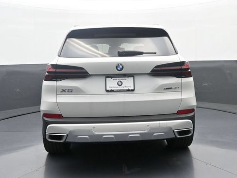 New 2026 BMW X5 xDrive40i w/ Premium Package AWD/4WD image 6