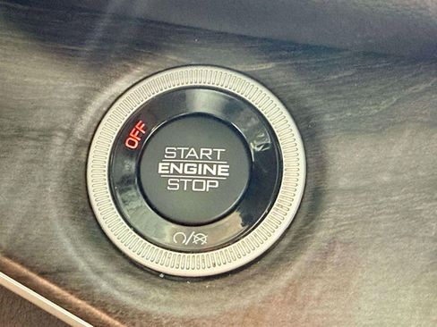 Used 2023 Jeep Grand Cherokee 4WD 4xe image 20