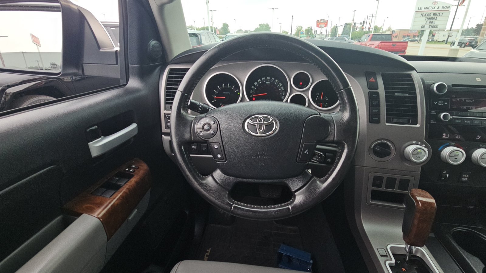 Used 2013 Toyota Tundra Limited AWD/4WD image 10