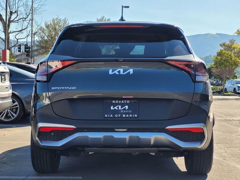 Used 2025 Kia Sportage LX FWD image 7