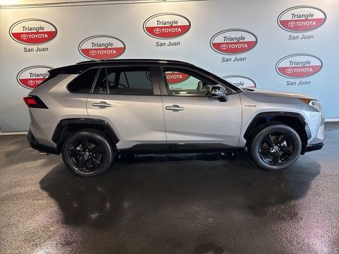 Used 2021 Toyota RAV4 XSE image 6