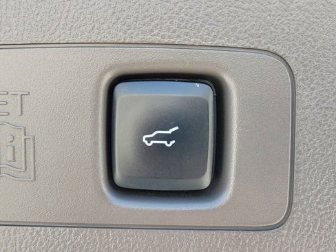 Certified 2022 Lincoln Corsair FWD w/ Equipment Group 101A image 13