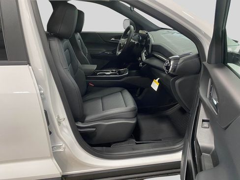 New 2026 Chevrolet Equinox LT w/ Convenience Package II image 15