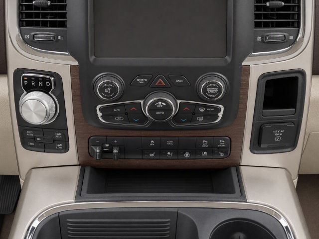 Used 2016 RAM 1500 Laramie w/ Convenience Group AWD/4WD image 8