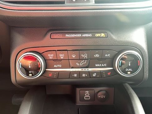 Used 2024 Ford Escape Active AWD/4WD image 17