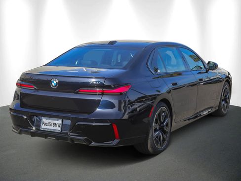 New 2026 BMW 740i w/ Premium Package image 6