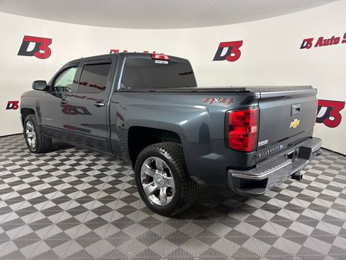 Used 2018 Chevrolet Silverado 1500 LT w/ LT Eassist Package AWD/4WD image 5
